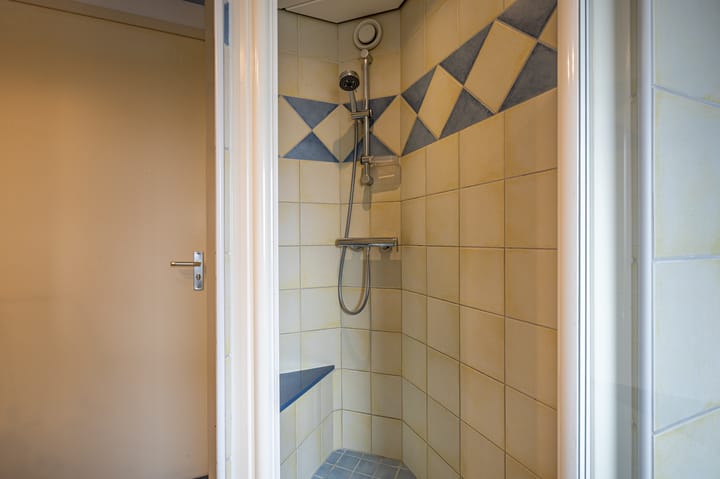 Foto 23 van de Ruijterkade 25