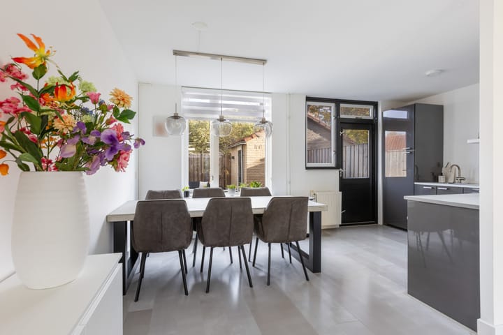 Photo 10 of Bakboord 29