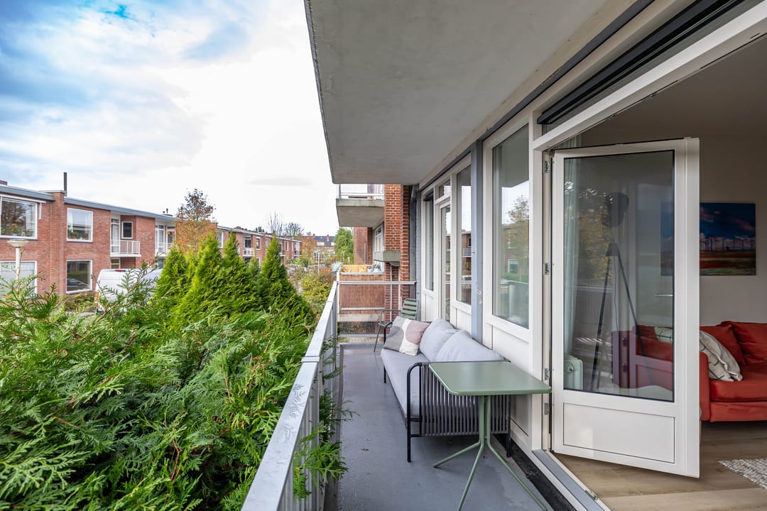 Photo 8 of Huygensstraat 28