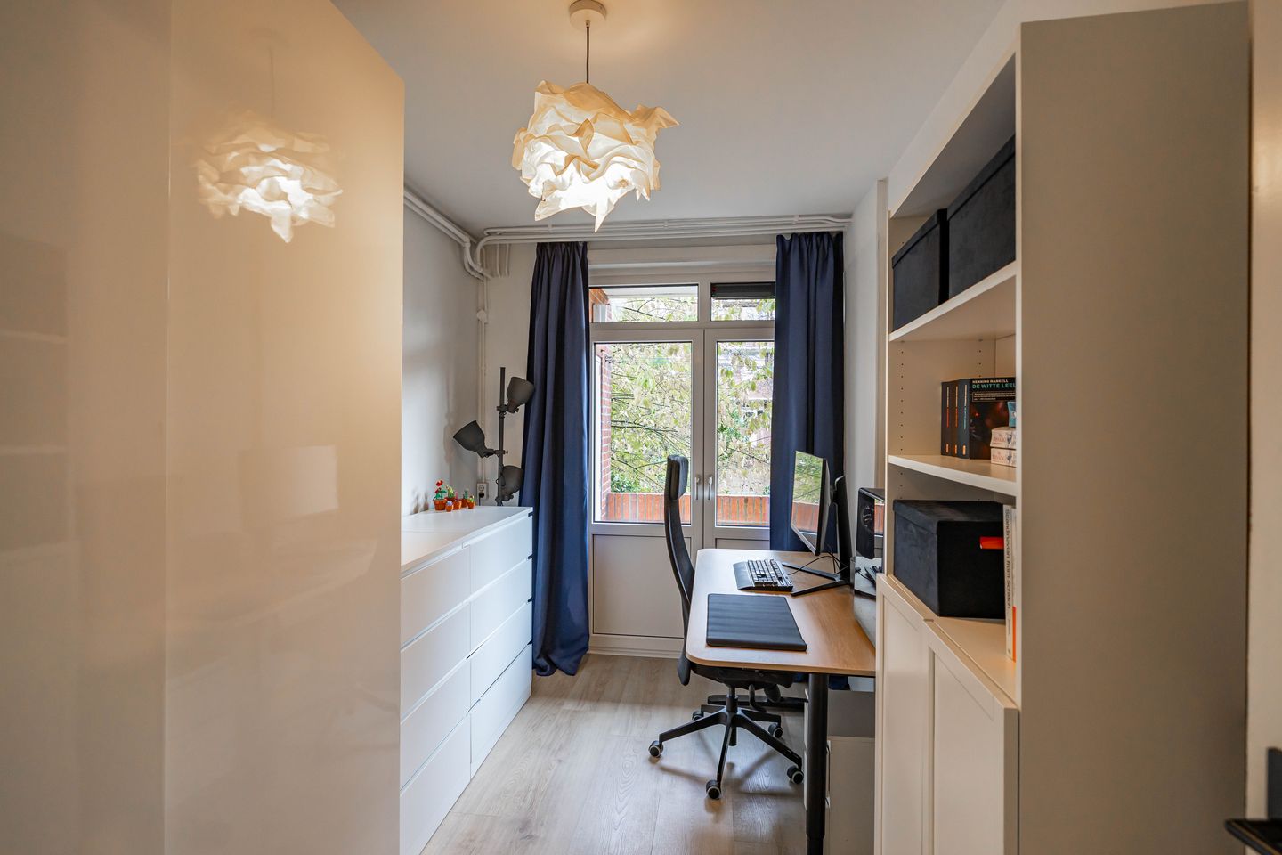 Photo 19 of Huygensstraat 28