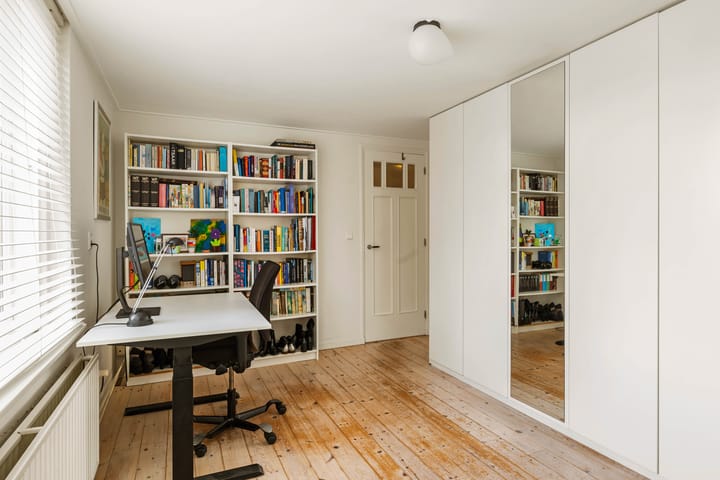 Photo 33 of Bilderdijklaan 8