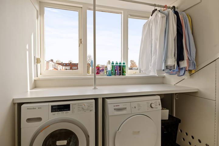 Photo 40 of Bilderdijklaan 8