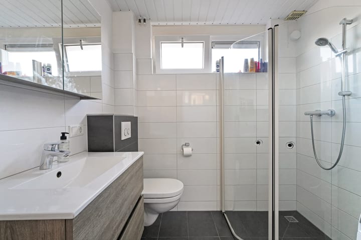 Photo 25 of Swaalingestraat 2