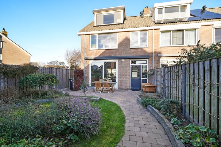 Photo 32 of Swaalingestraat 2