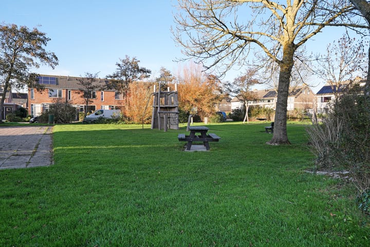 Photo 43 of Swaalingestraat 2