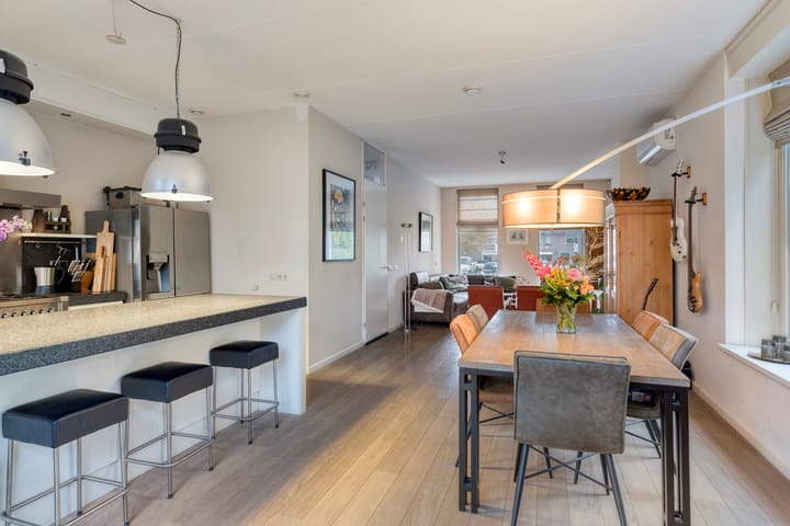 Photo 13 of Roelofsbeldstraat 48