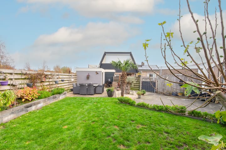 Photo 36 of Poststraat 60