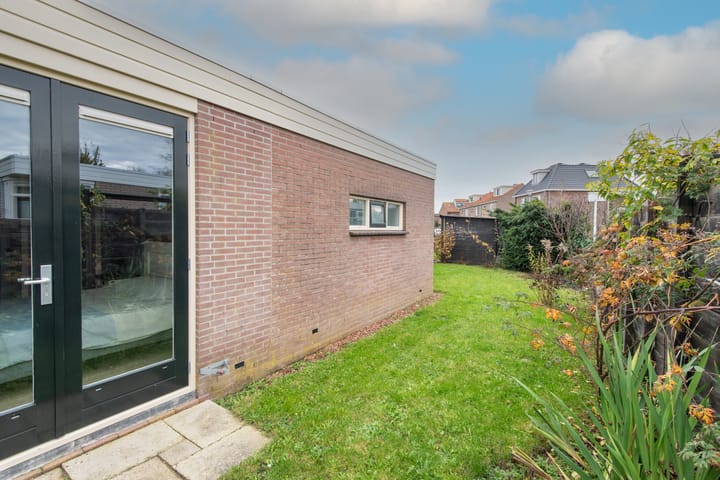 Photo 37 of Poststraat 60