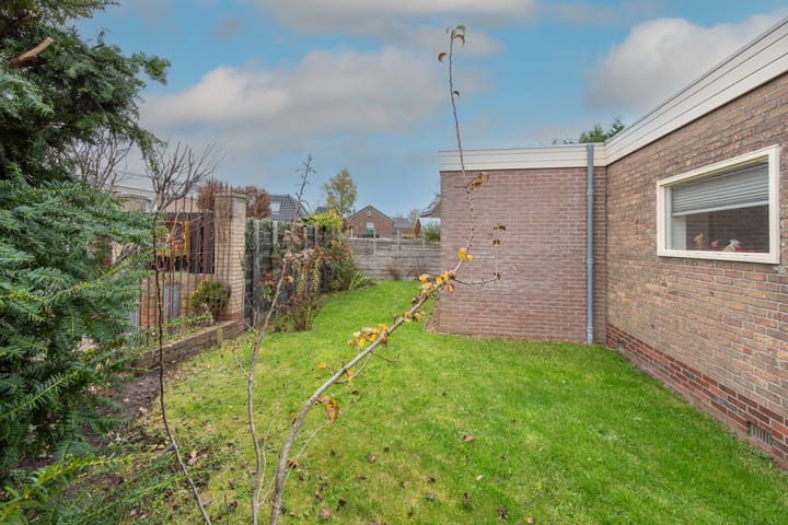 Photo 40 of Poststraat 60