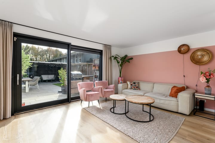 Foto 3 van Eeuwenweg 9