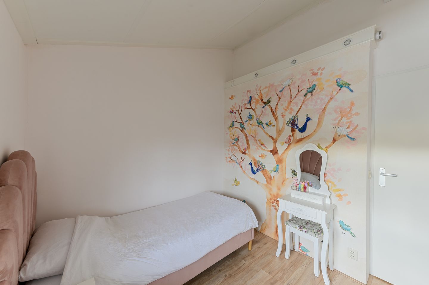 Foto 35 van Eeuwenweg 9