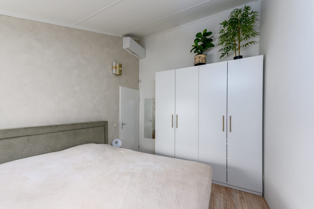 Foto 43 van Eeuwenweg 9