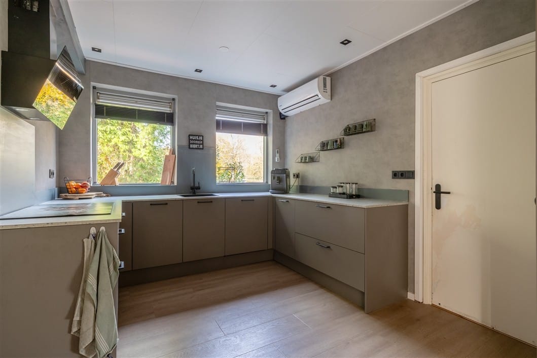 Foto 12 van Meidoornlaan 2-A