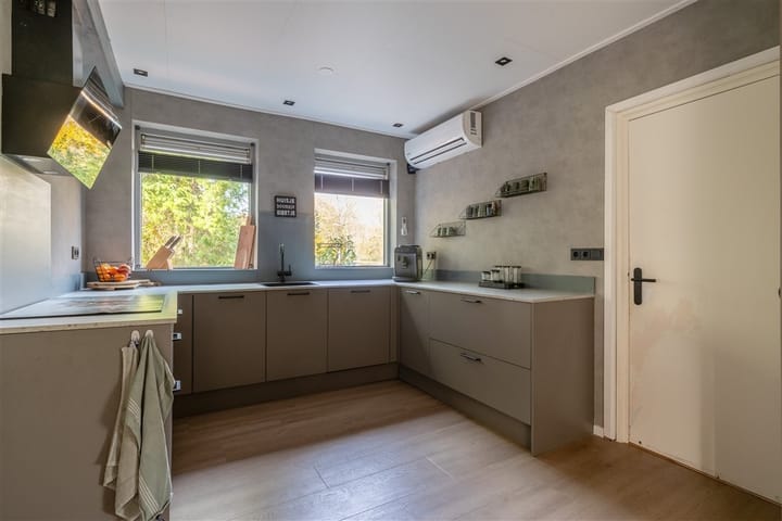 Photo 12 of Meidoornlaan 2-A