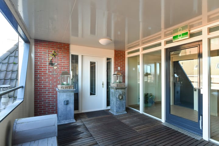 Photo 6 of Veenderweg 4-A