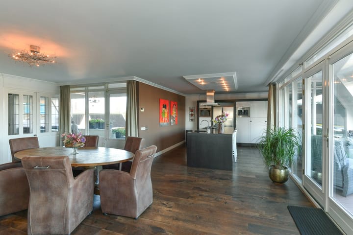 Photo 19 of Veenderweg 4-A