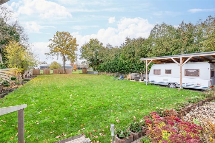 Photo 37 of Meidoornlaan 2-A