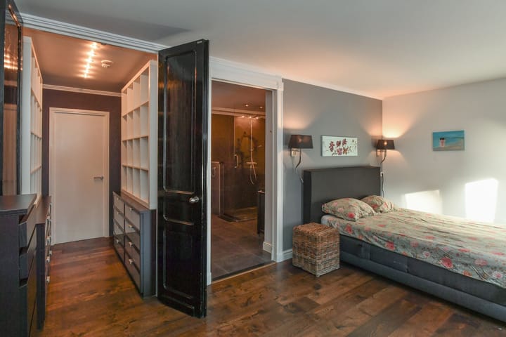 Photo 28 of Veenderweg 4-A