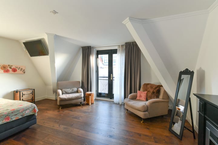 Photo 31 of Veenderweg 4-A