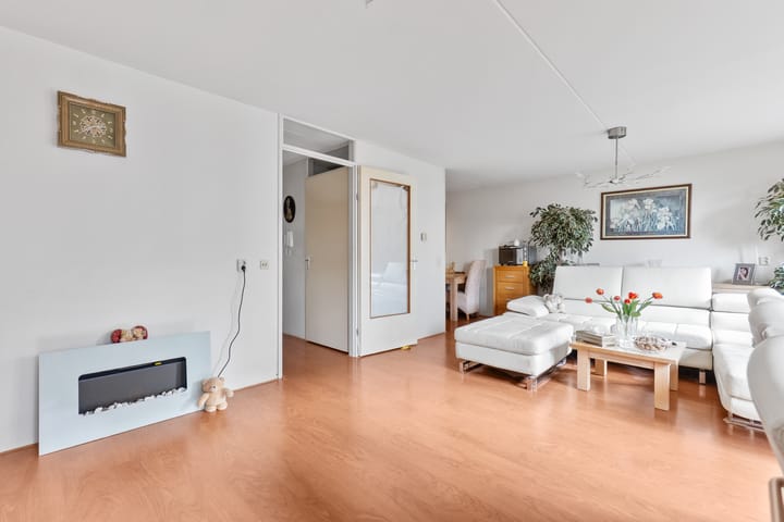 Foto 9 van Lobattostraat 99