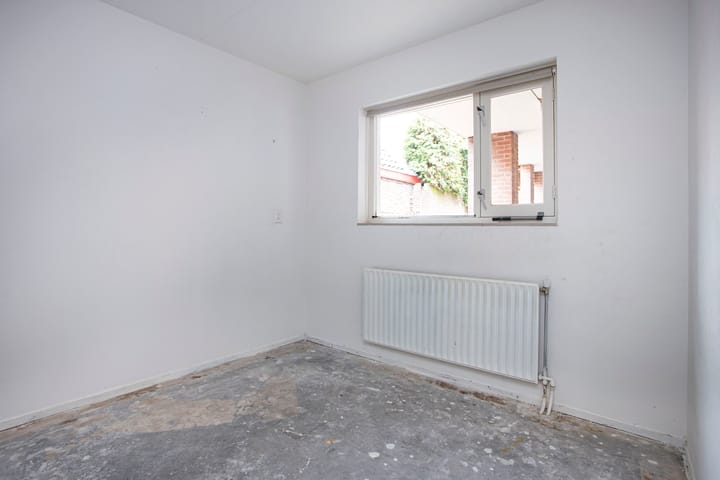 Photo 12 of Crocusstraat 4