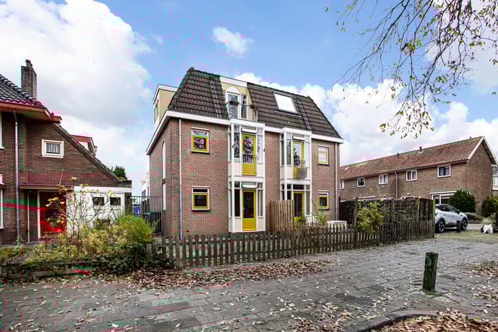 Photo 21 of Crocusstraat 4