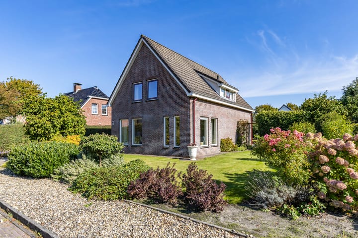 Foto 7 van Pastorietuin 4