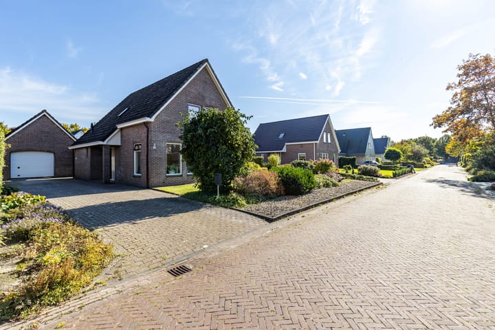 Foto 10 van Pastorietuin 4