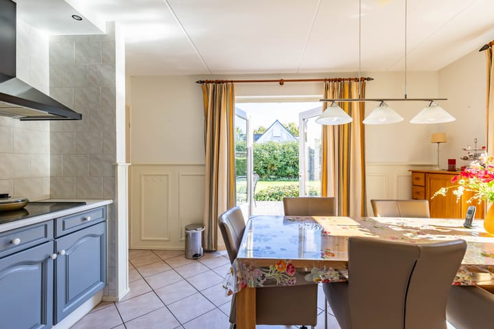 Foto 24 van Pastorietuin 4