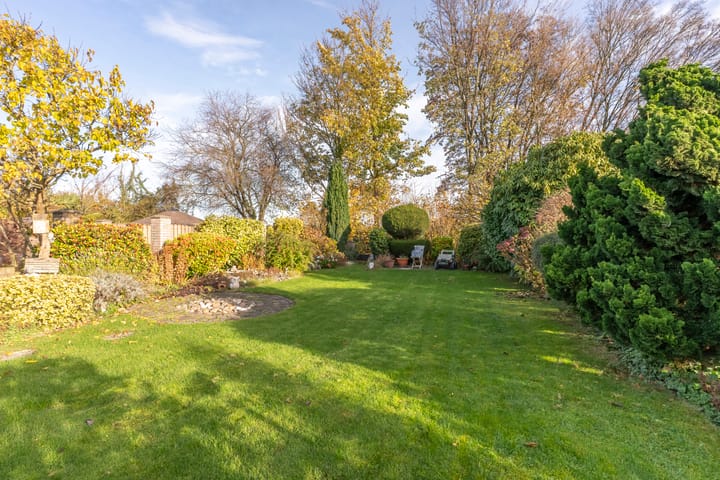 Foto 16 van Burg.Franssenstraat 18