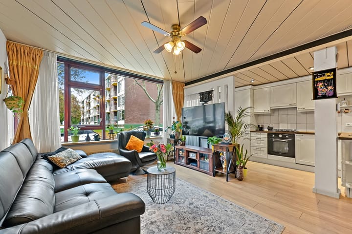 Photo 11 of Frank van Borselenstraat 12