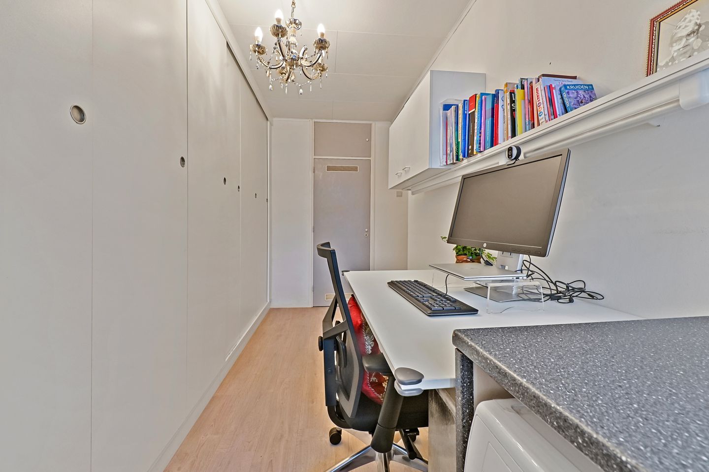 Foto 19 van Frank van Borselenstraat 12