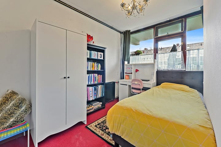 Photo 22 of Frank van Borselenstraat 12