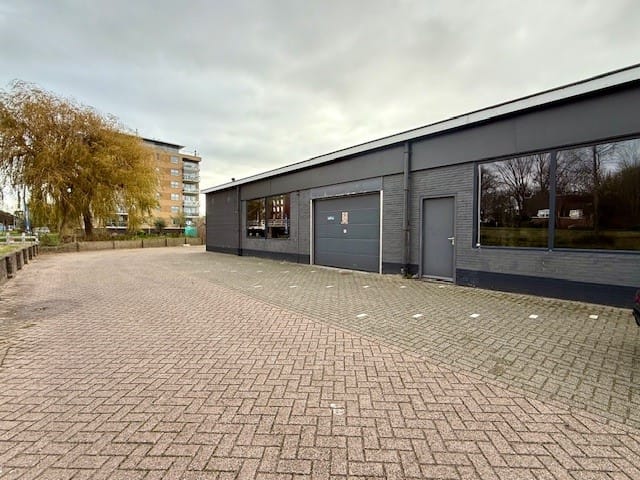 View photo 2 of Sandtlaan 44-48