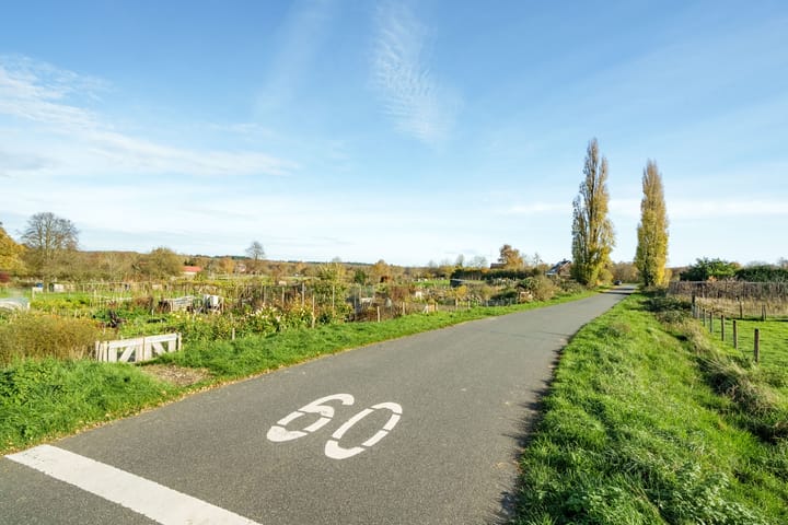 Foto 33 van Kamperfoelielaan 2