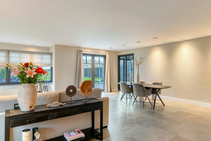 Photo 20 of Kroonheuvel 1