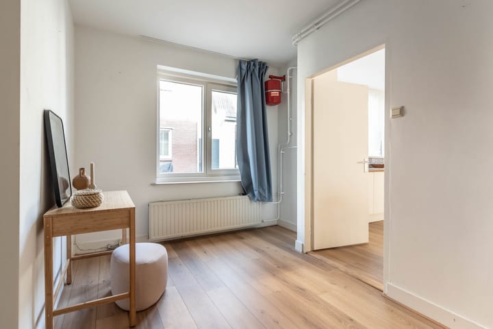 Photo 15 of Willemstraat 29-B