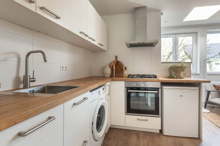 Photo 39 of Willemstraat 29-B