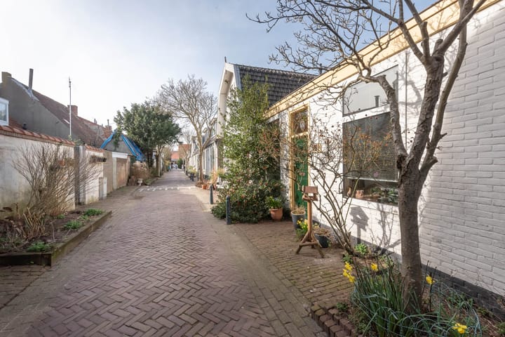 Photo 41 of Willemstraat 29-B