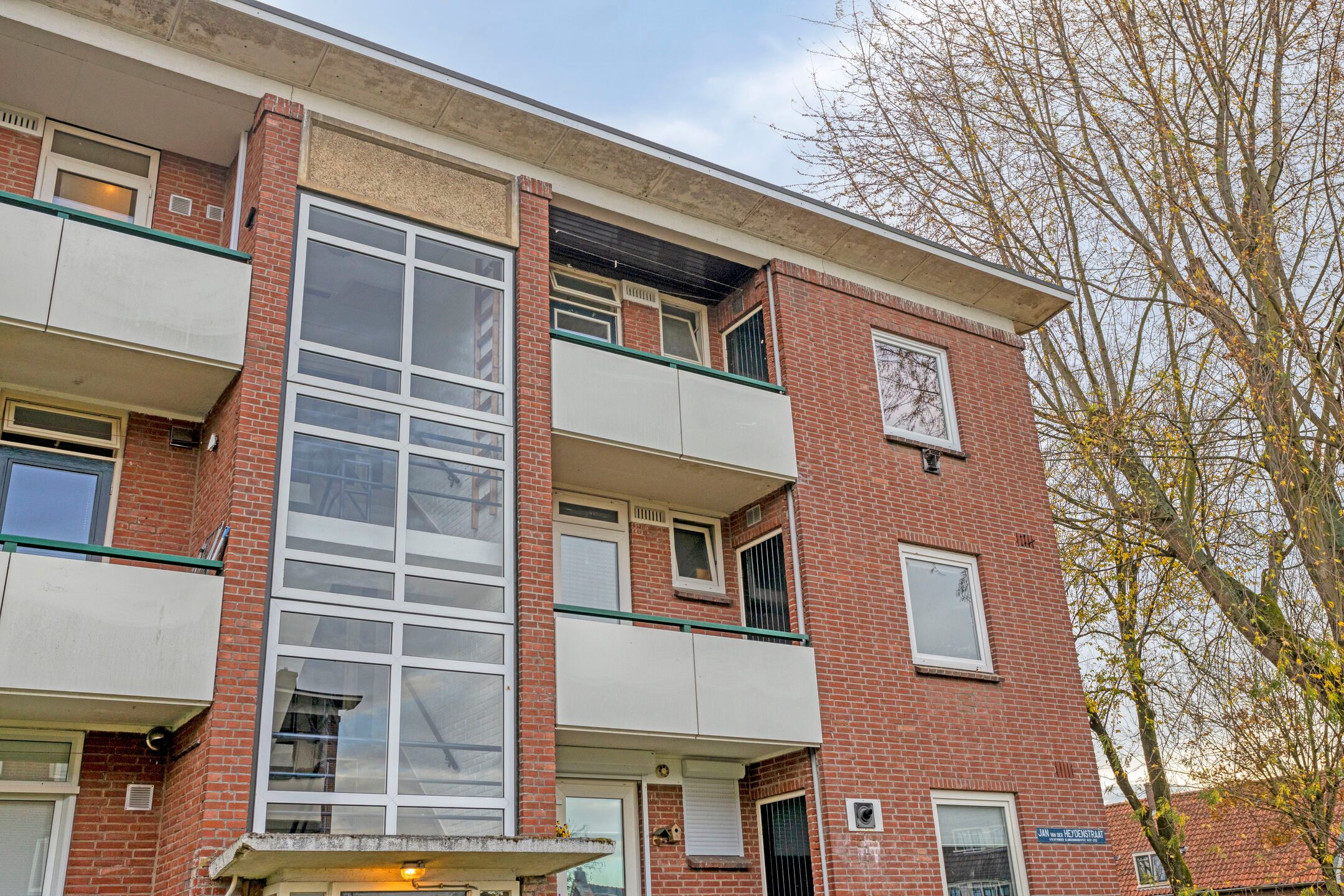 Photo 6 of Jan van der Heydenstraat 2-II