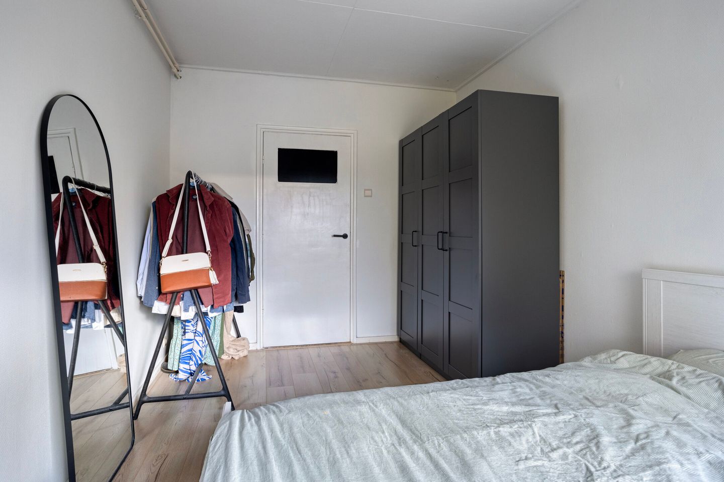 Photo 20 of Jan van der Heydenstraat 2-II