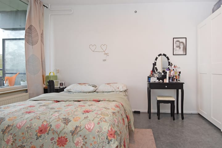 Foto 25 van Roland Holstlaan 1033