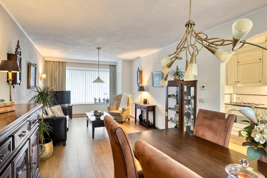 Foto 11 van Azalealaan 65