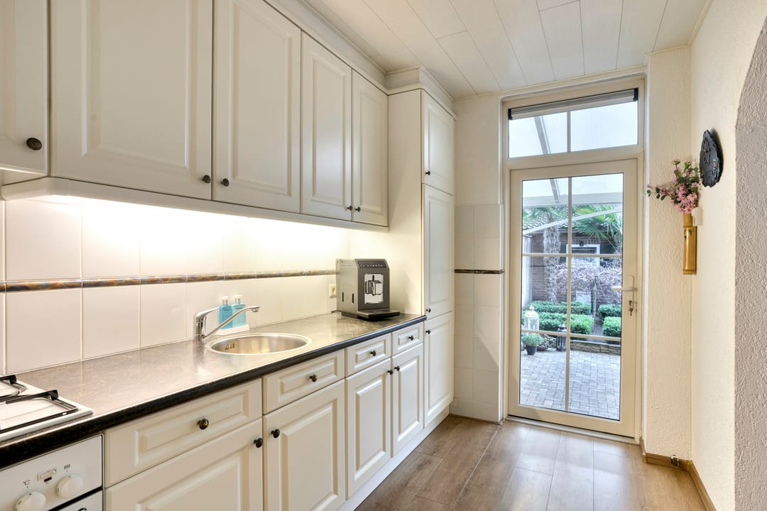 Foto 13 van Azalealaan 65