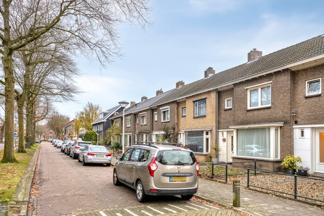 Foto 32 van Azalealaan 65