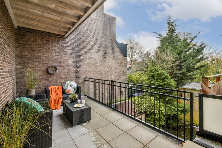 Photo 2 of Caan van Necklaan 314