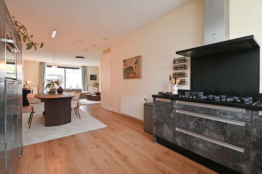 Photo 11 of Juttepeer 72