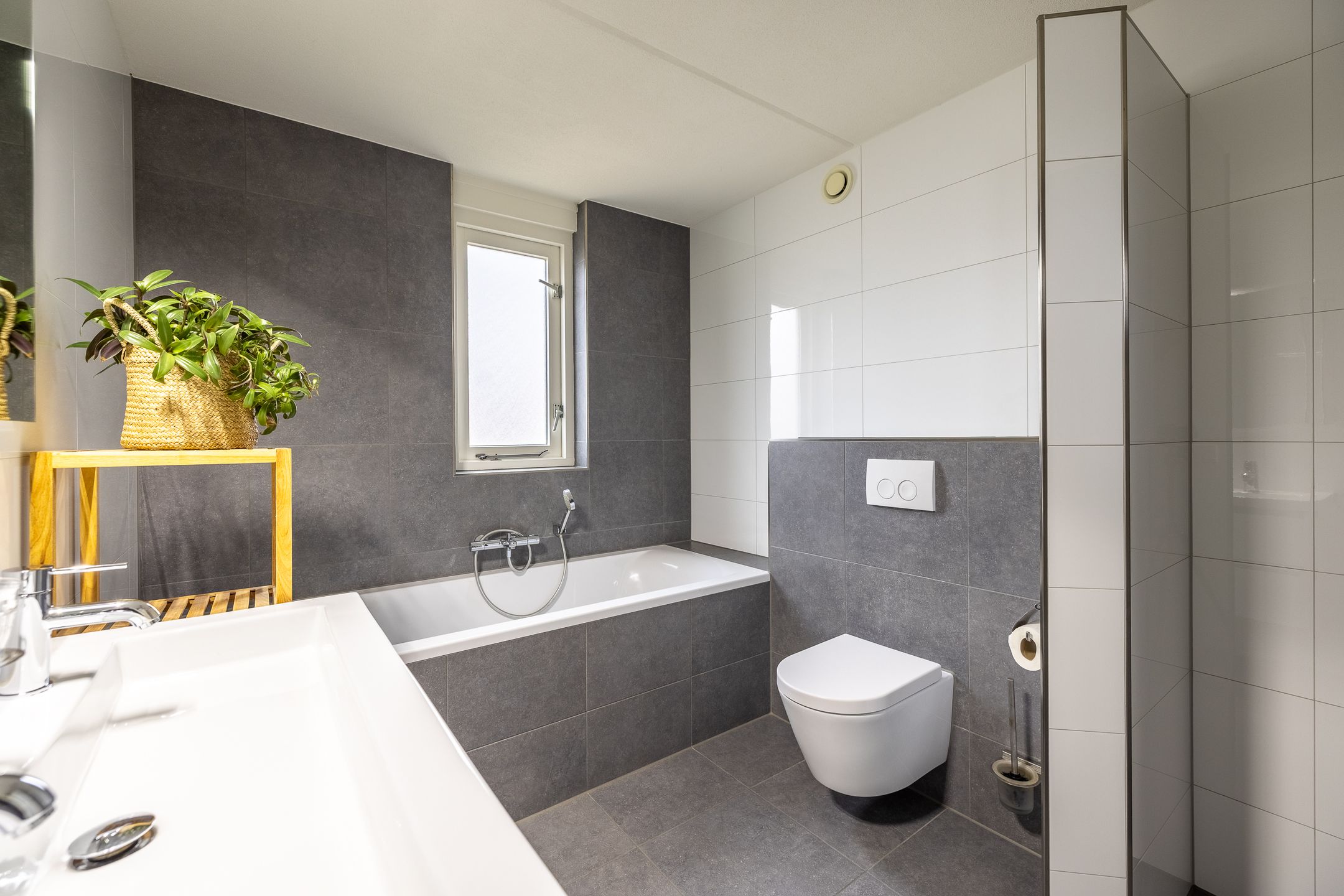 Foto 33 van De Gasperilaan 32