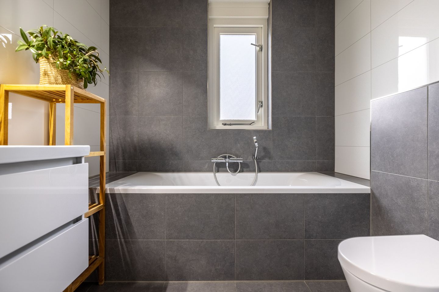 Foto 35 van De Gasperilaan 32