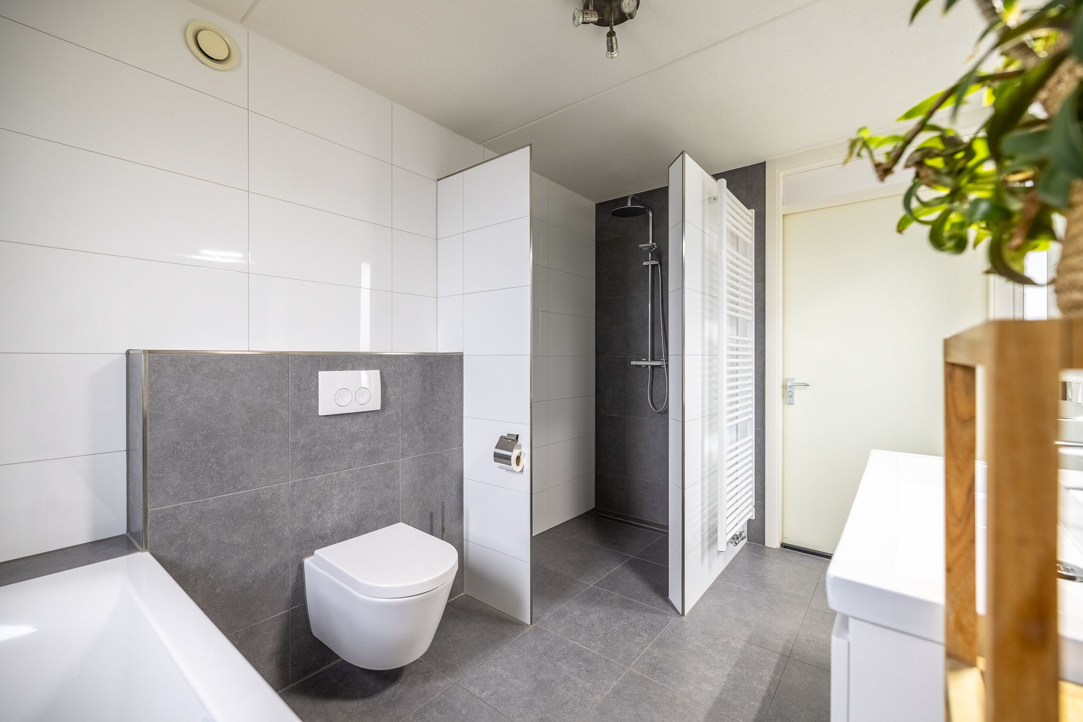 Foto 36 van De Gasperilaan 32